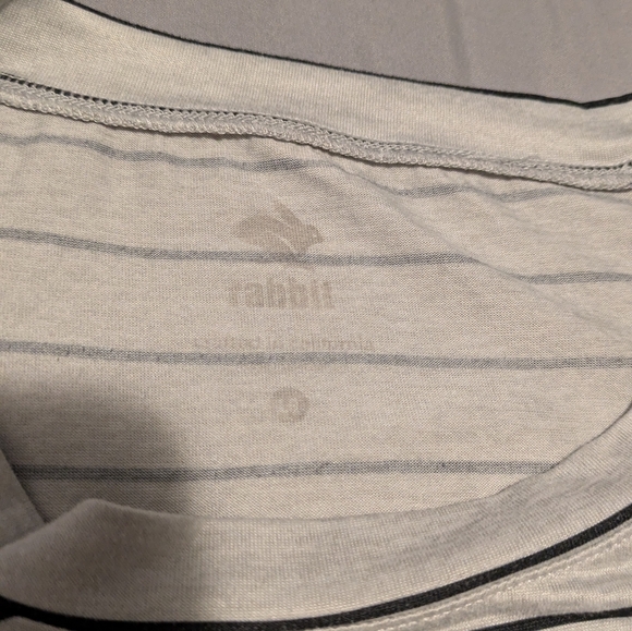 Men's Rabbit EZ Tee - Picture 5 of 6